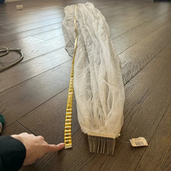 Beaded Glitter Tulle Veil - Picture 6 of 7